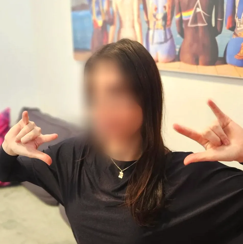 Jacqueline, 27