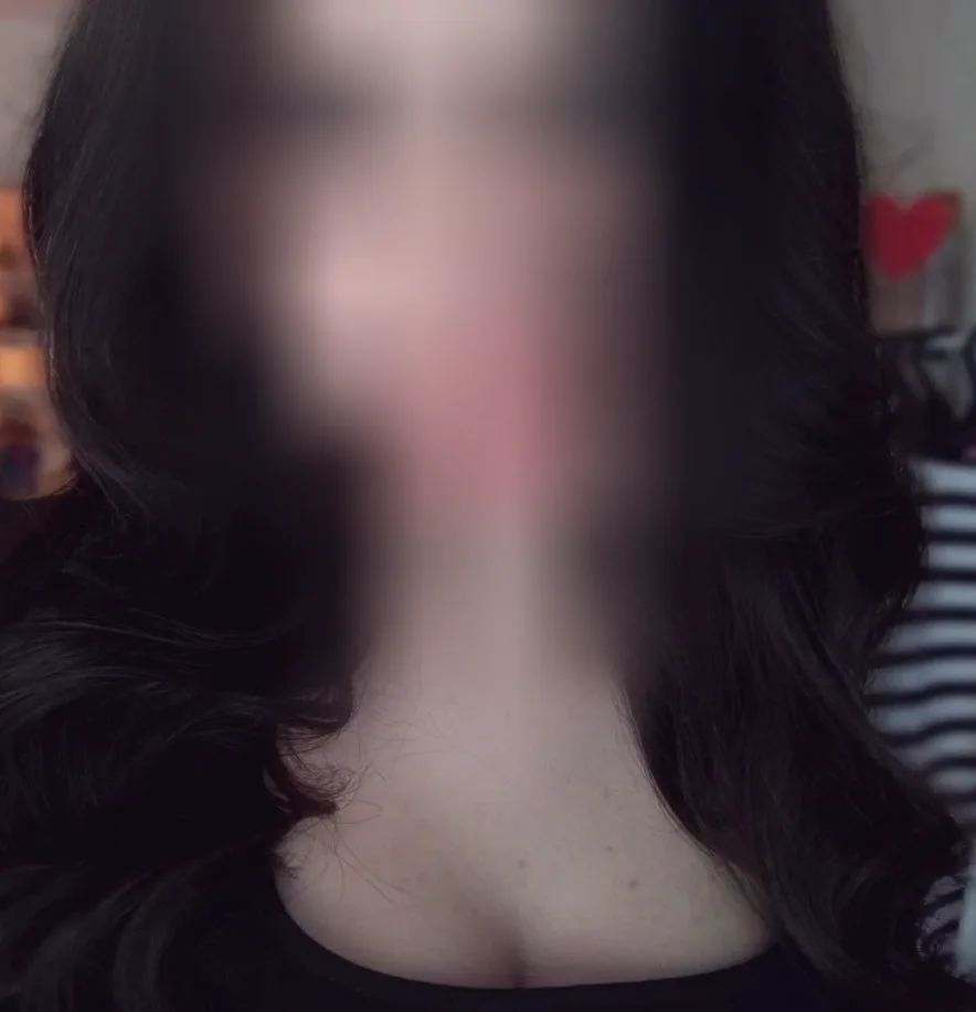 Jacqueline, 21